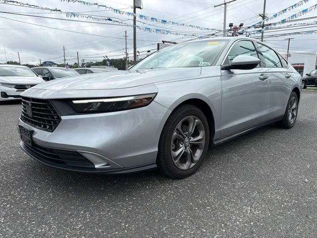 Used 2024 Solar Silver Metallic Honda EX image 1