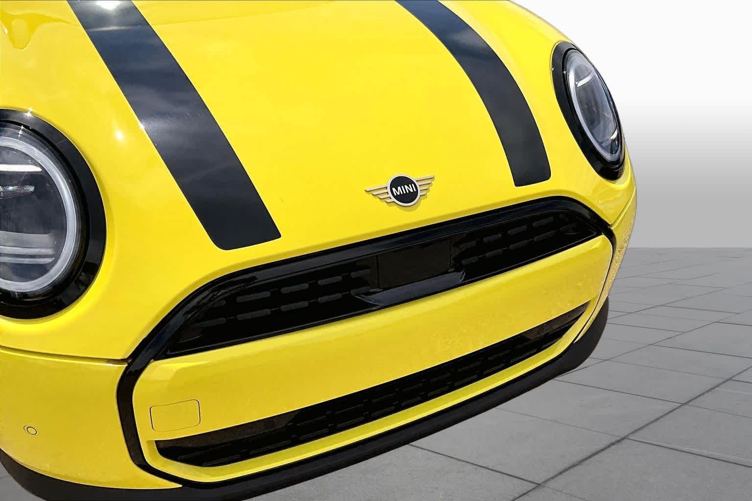 Used 2025 WHITE MINI Cooper image 25