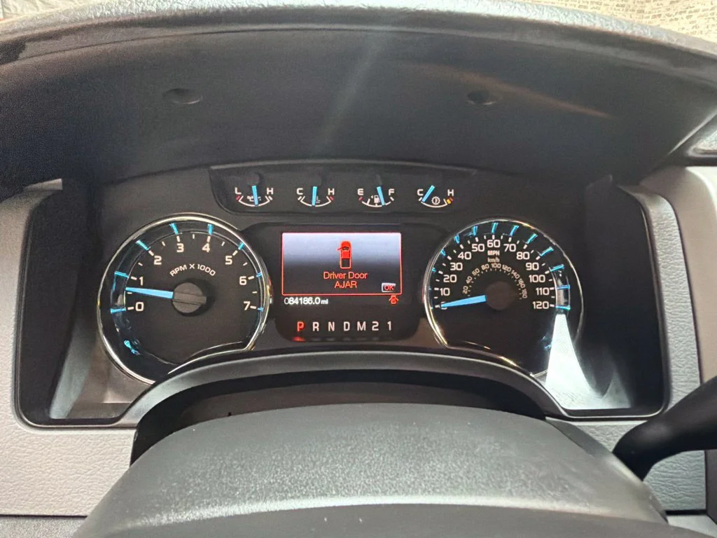 Used 2012 Sterling Gray Metallic Ford XLT image 26