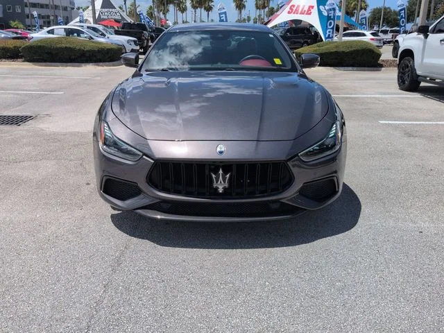Used 2022 Gray Maserati Trofeo image 9