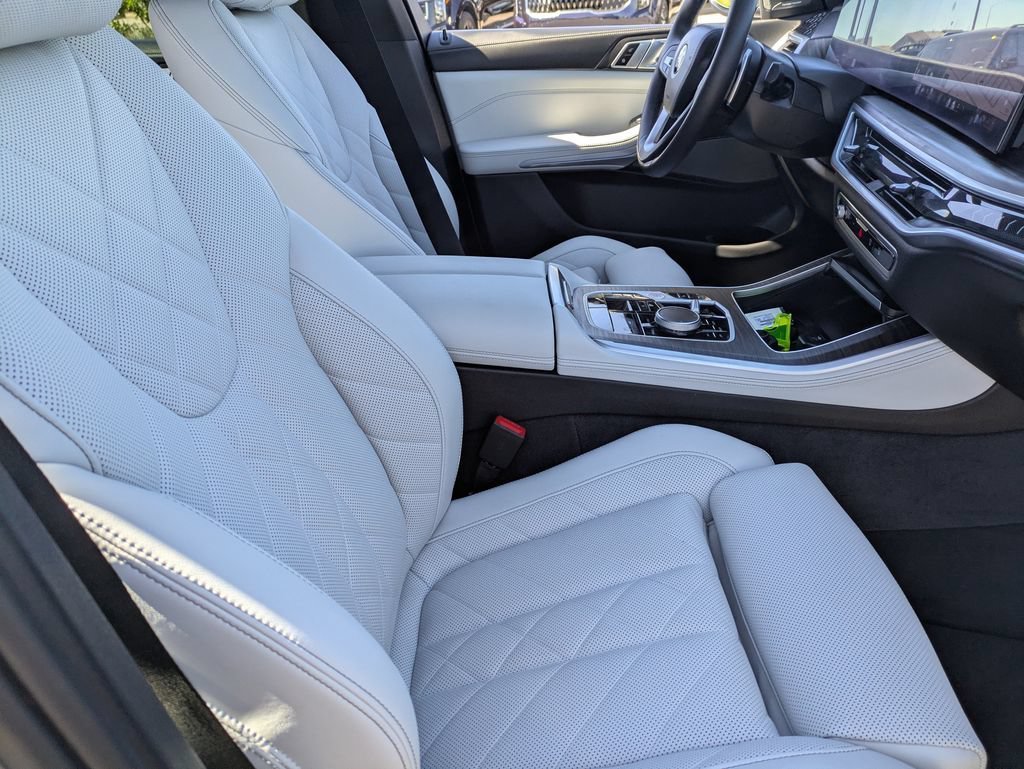 Used 2024 Skyscraper Grey Metallic BMW sDrive40i image 13