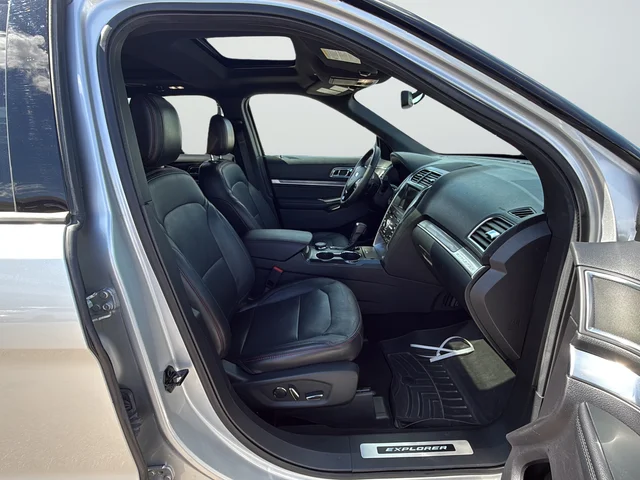 Used 2018 Silver Ford Sport image 26