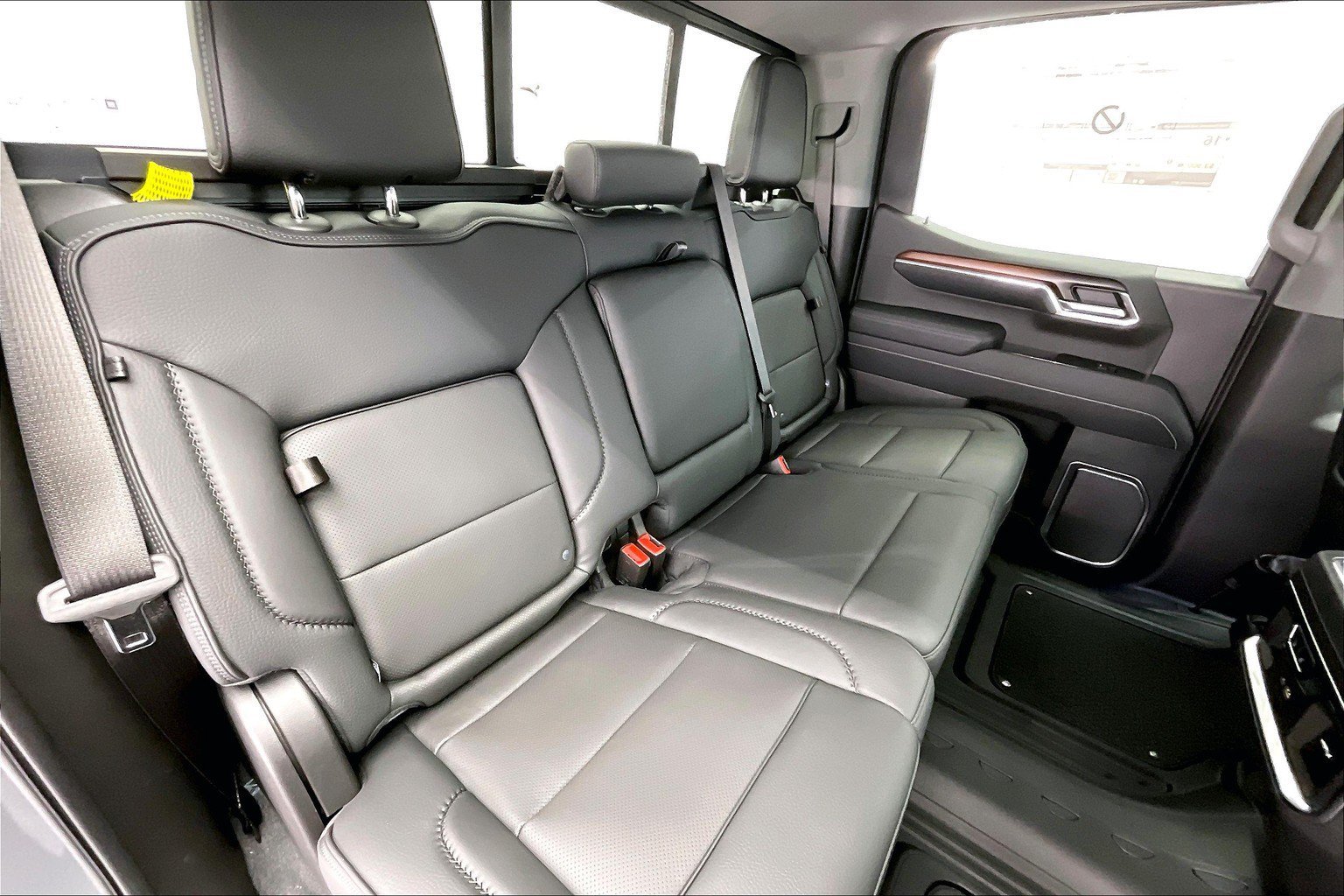 2026 GMC Sierra 1500 Denali - Photo 10