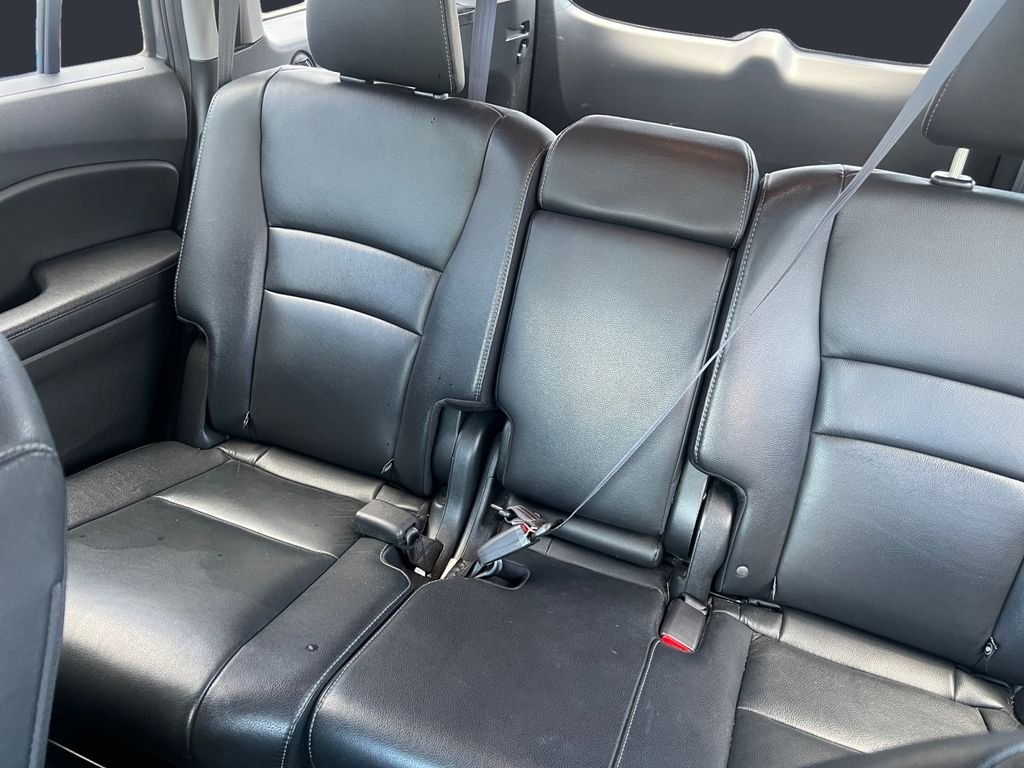 Used 2017 Modern Steel Metallic Honda EX-L image 13