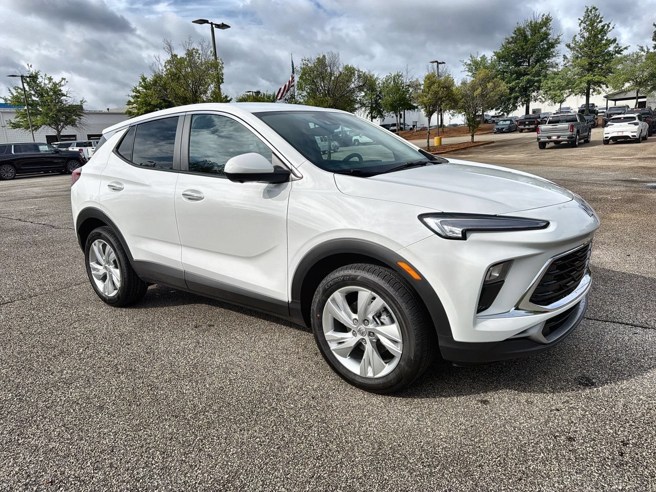 New 2026 Summit White Buick Preferred image 2