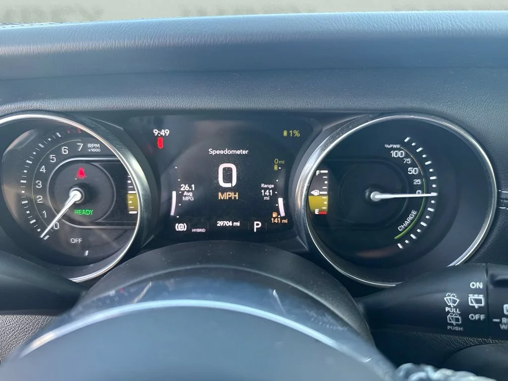 Used 2023 White Jeep Sahara image 14