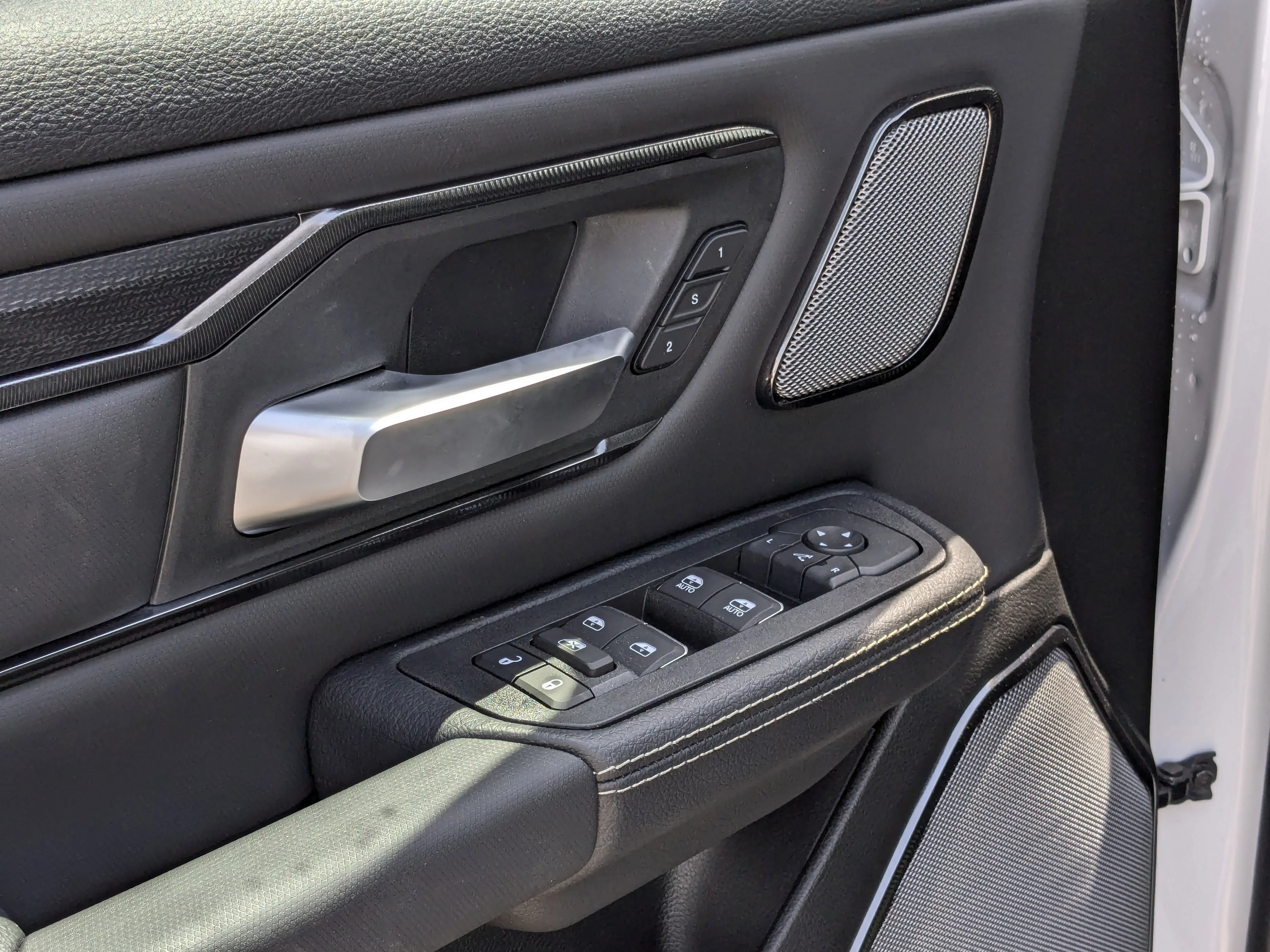 New 2025 White RAM Sport - - Night Edition - Level 1 Equip - Panoramic Sunroof & Tons more! image 13
