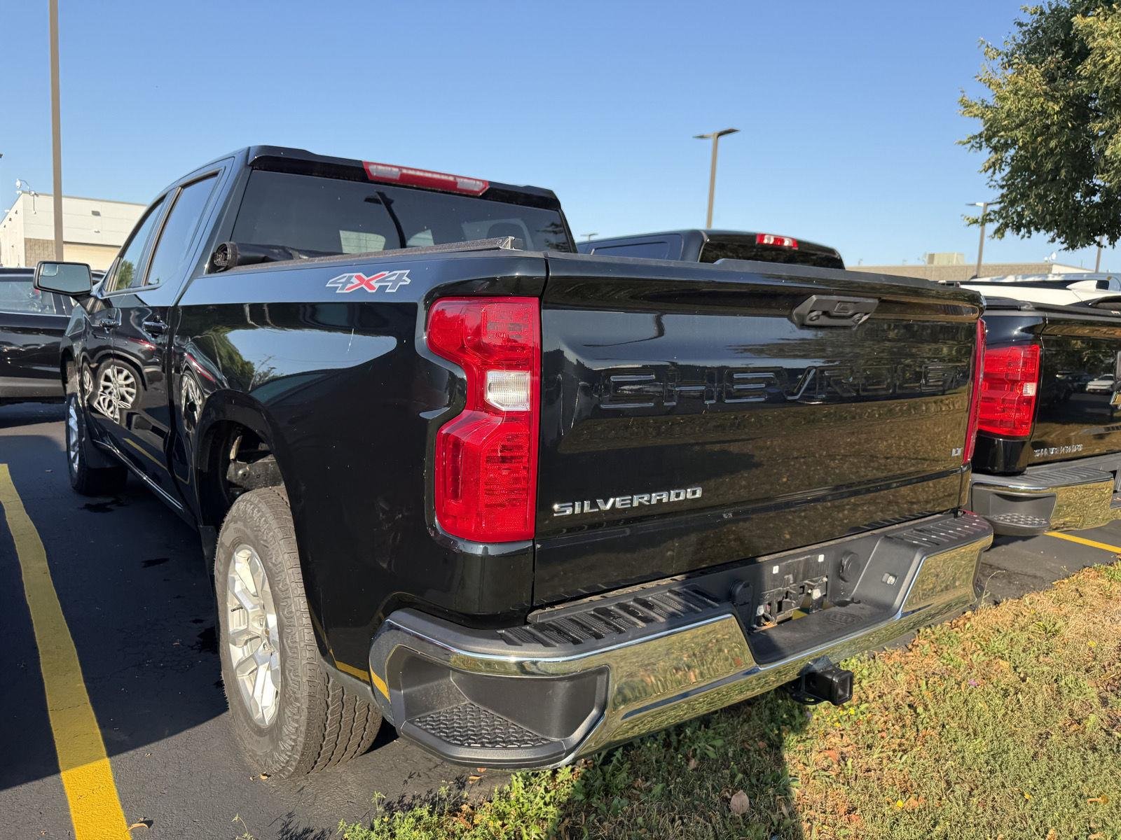 Used 2025 Black Chevrolet LT image 6