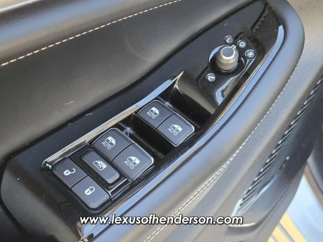 Used 2021 Silver Jeep Overland image 23