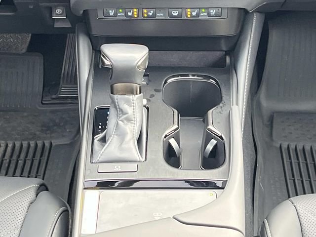 2024 Lexus ES 350 Ultra Luxury - Photo 17