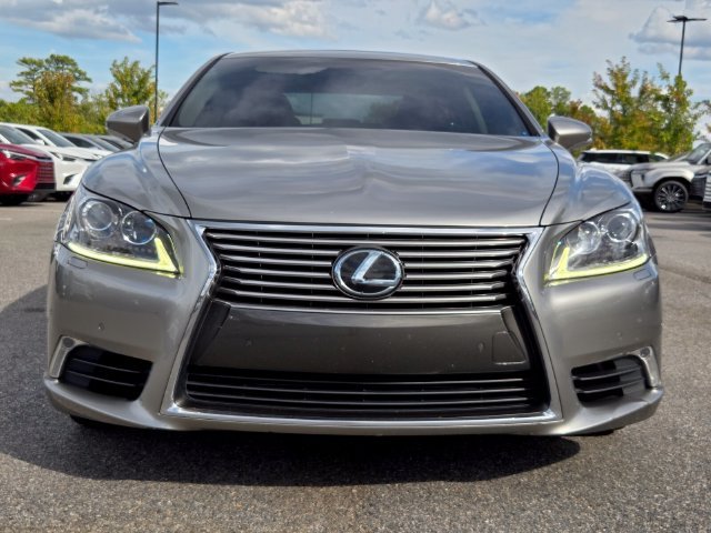 Used 2017 Silver Lexus 460 image 8