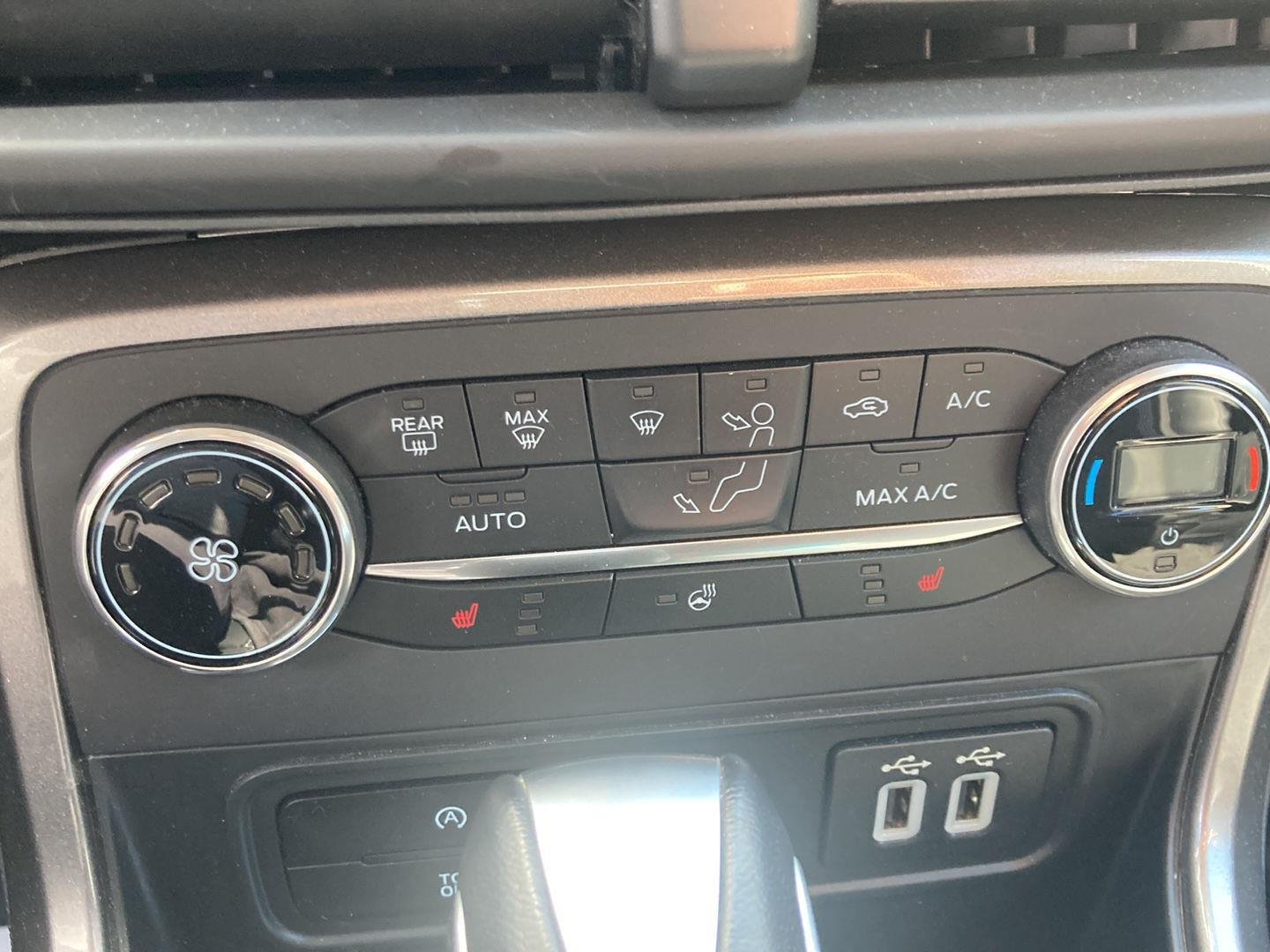 Used 2022 Luxe Yellow Ford SES image 19