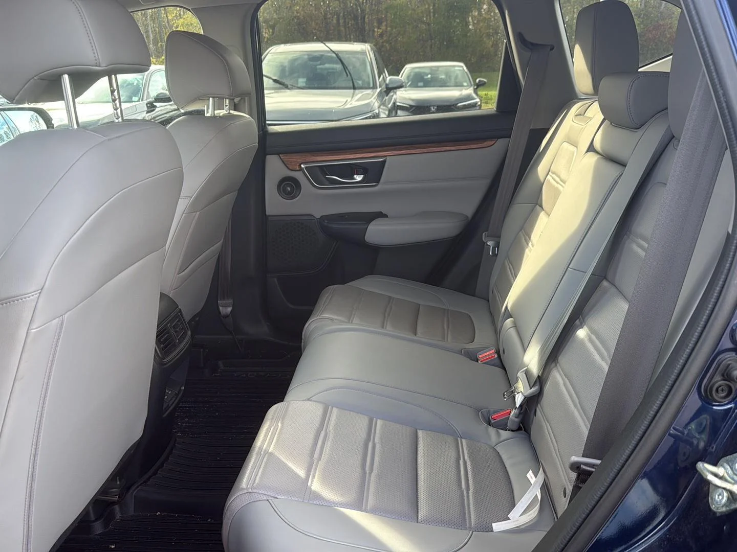 Used 2019 Obsidian Blue Pearl Honda EX-L image 13