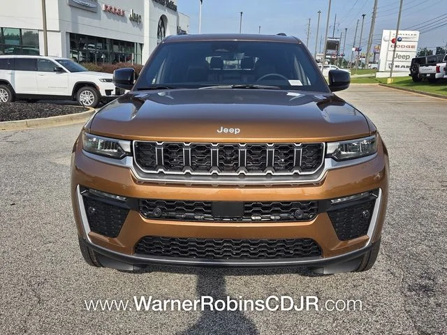 New 2026 Copper Shino Metallic Clear-Coat Exterior Paint Jeep Limited image 2