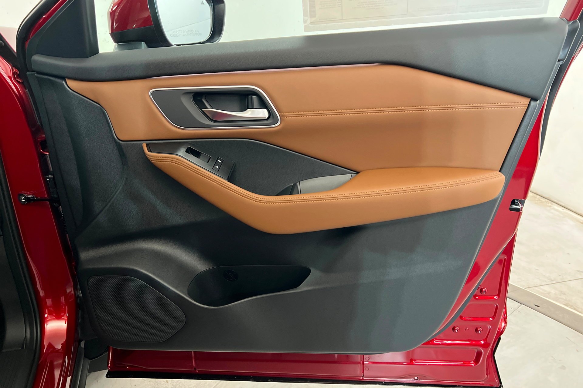 New 2026 Scarlet Ember Tintcoat Nissan Platinum image 28