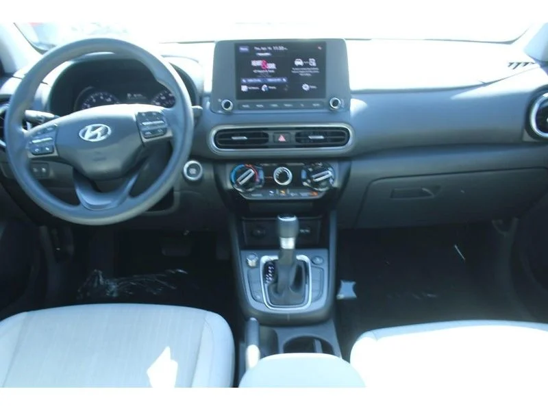 Used 2023 Lunar White Hyundai SEL image 13