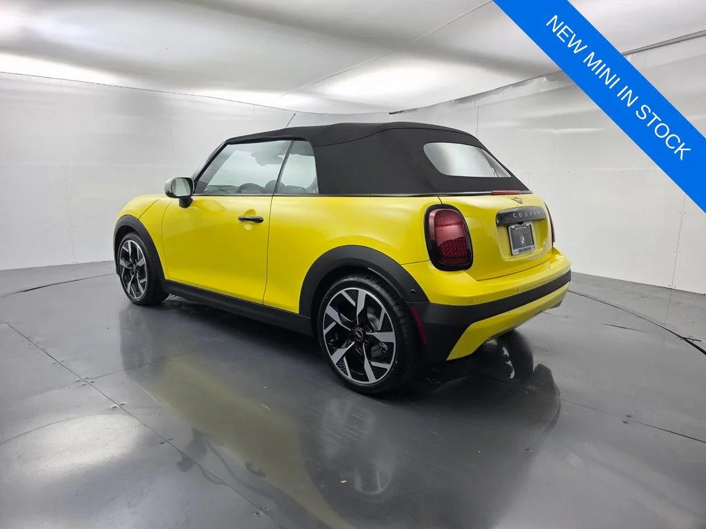 New 2026 Yellow MINI Signature Plus image 7