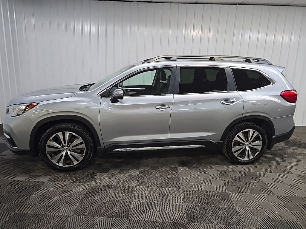 Used 2022 Ice Silver Metallic Subaru Touring image 5