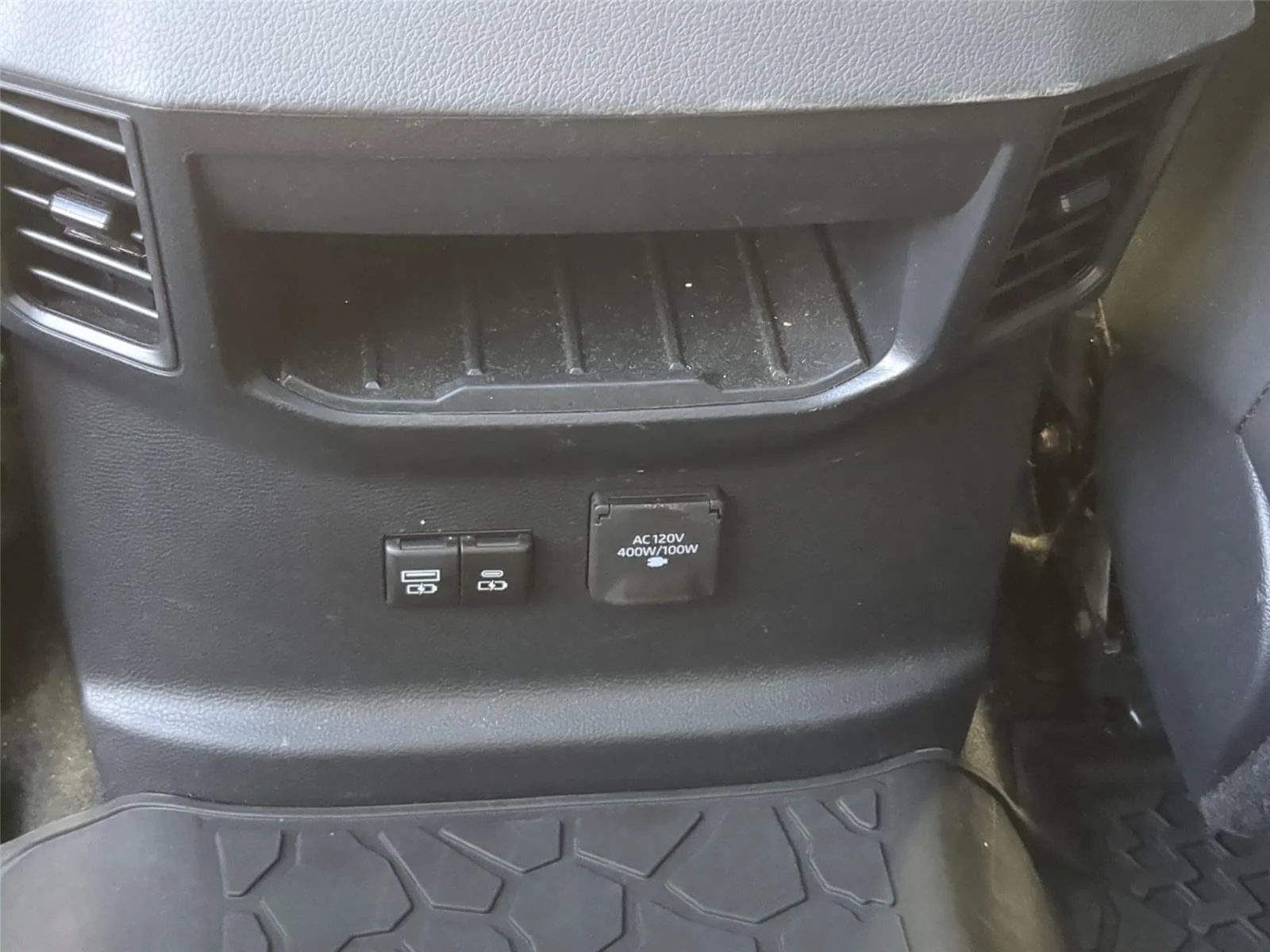 Used 2023  TOYOTA  image 36