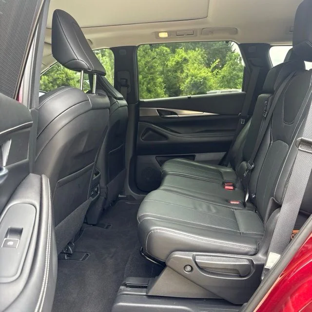Used 2022 Red INFINITI LUXE image 27