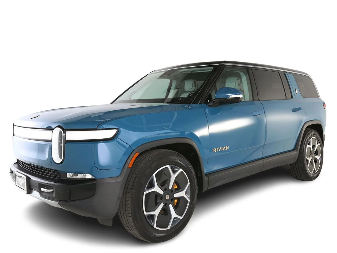 Used 2024 Blue Rivian Adventure image 3