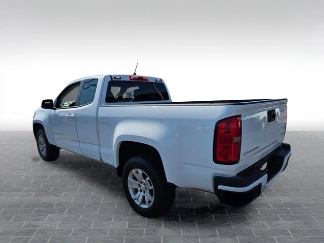Used 2022 White Chevrolet LT image 5