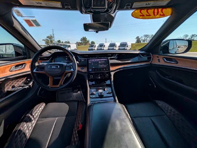 Used 2022 Black Jeep Summit Reserve image 12