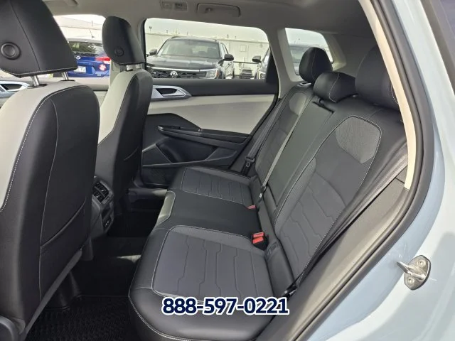 New 2027 Monument Gray9 Volkswagen SE image 8