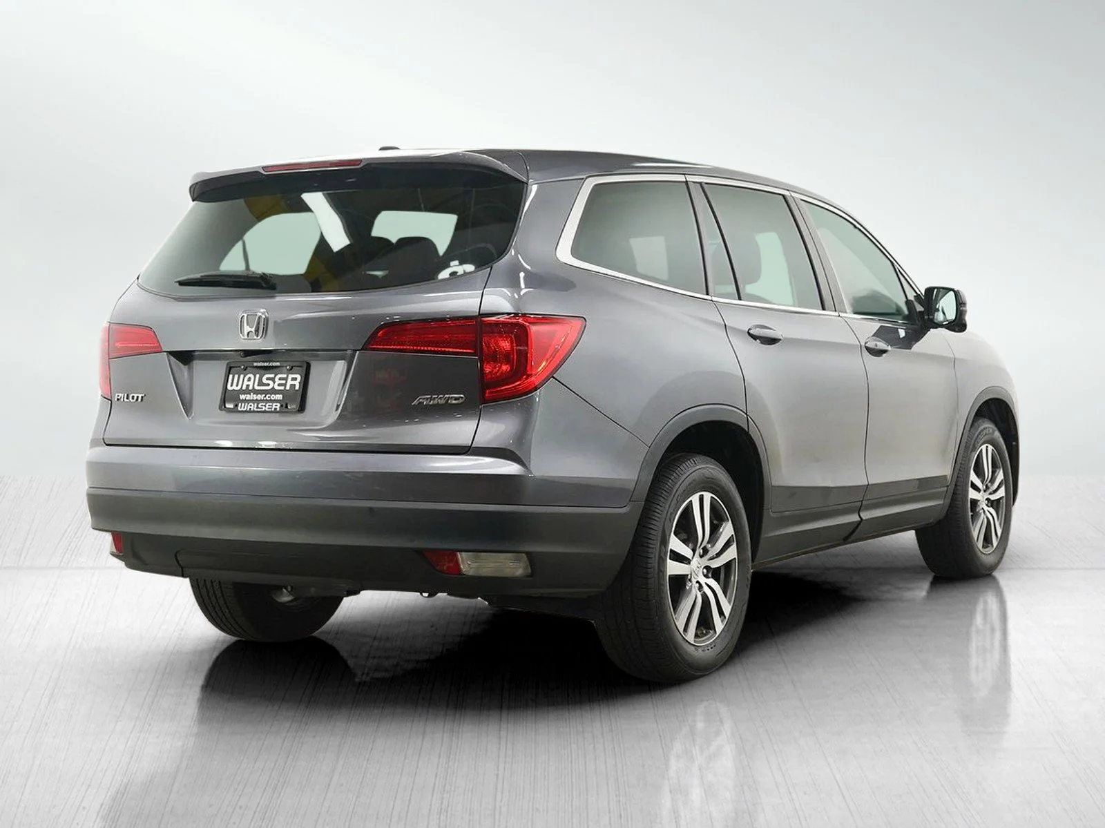 Used 2016 Gray Honda EX-L image 5