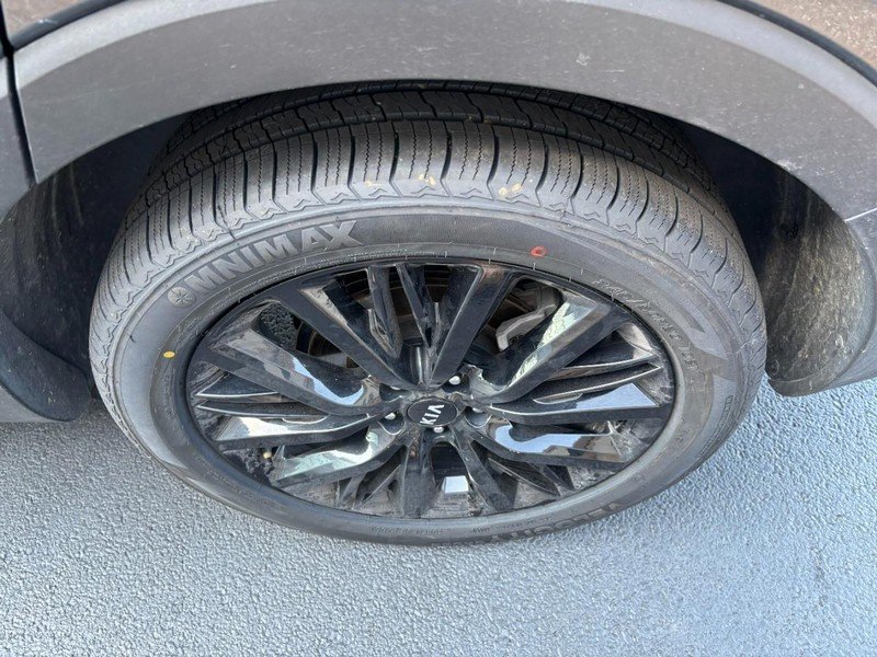 Used 2021 Gravity Grey Kia SX AWD image 6