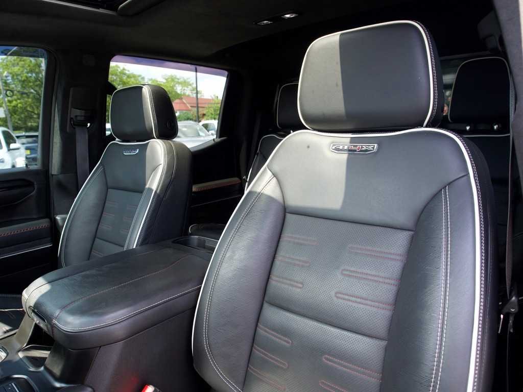 Used 2023 ONYX BLACK GMC AT4X image 12