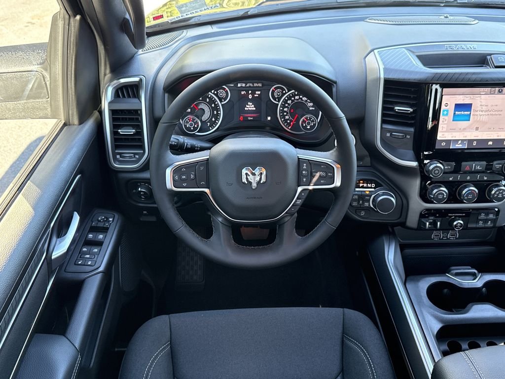 New 2026 Diamond Black Crystal Pearl-Coat Exterior Paint Ram Big Horn/Lone Star image 16