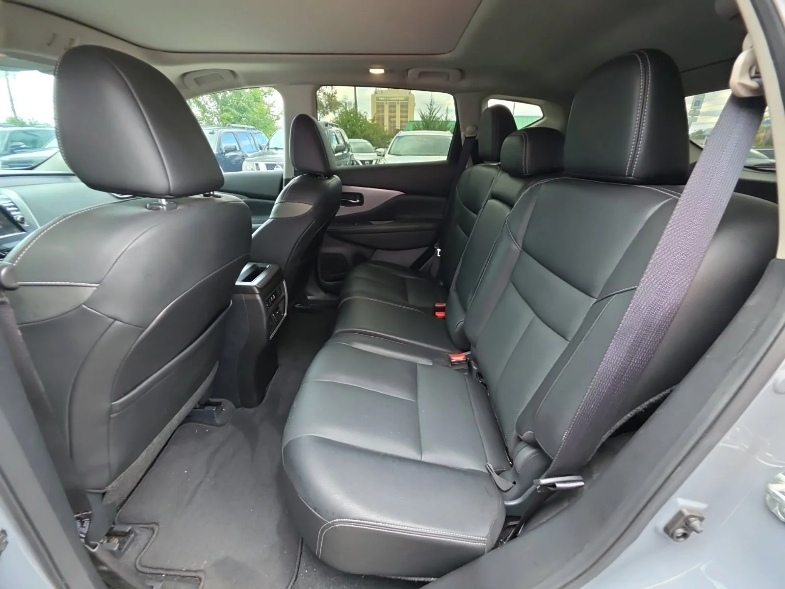 Used 2021 Gray Nissan SL image 15