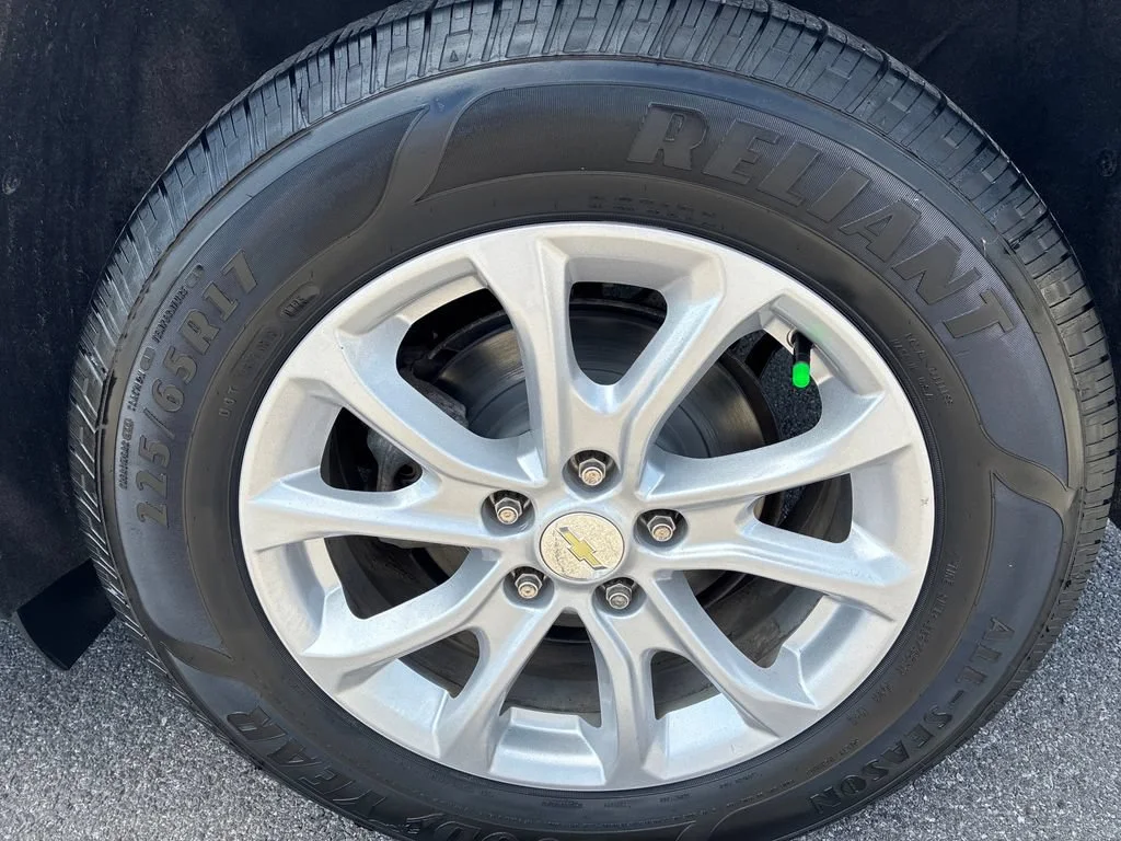 Used 2021 SILVER ICE METALLIC Chevrolet LT image 45