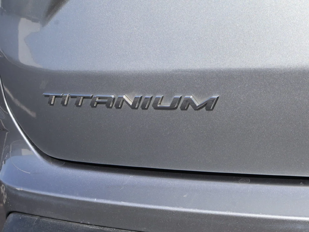 Used 2022 Silver Ford Titanium image 38