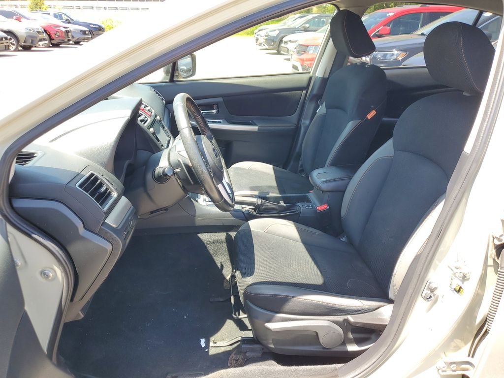 Used 2016 Khaki Subaru 2.0i Premium image 7
