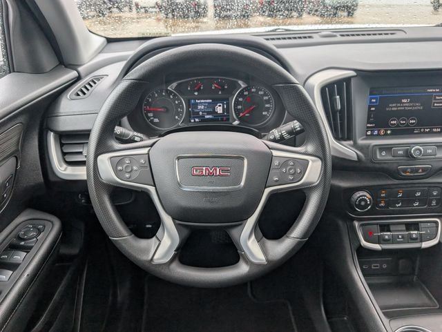 Used 2024 White GMC SLE image 22