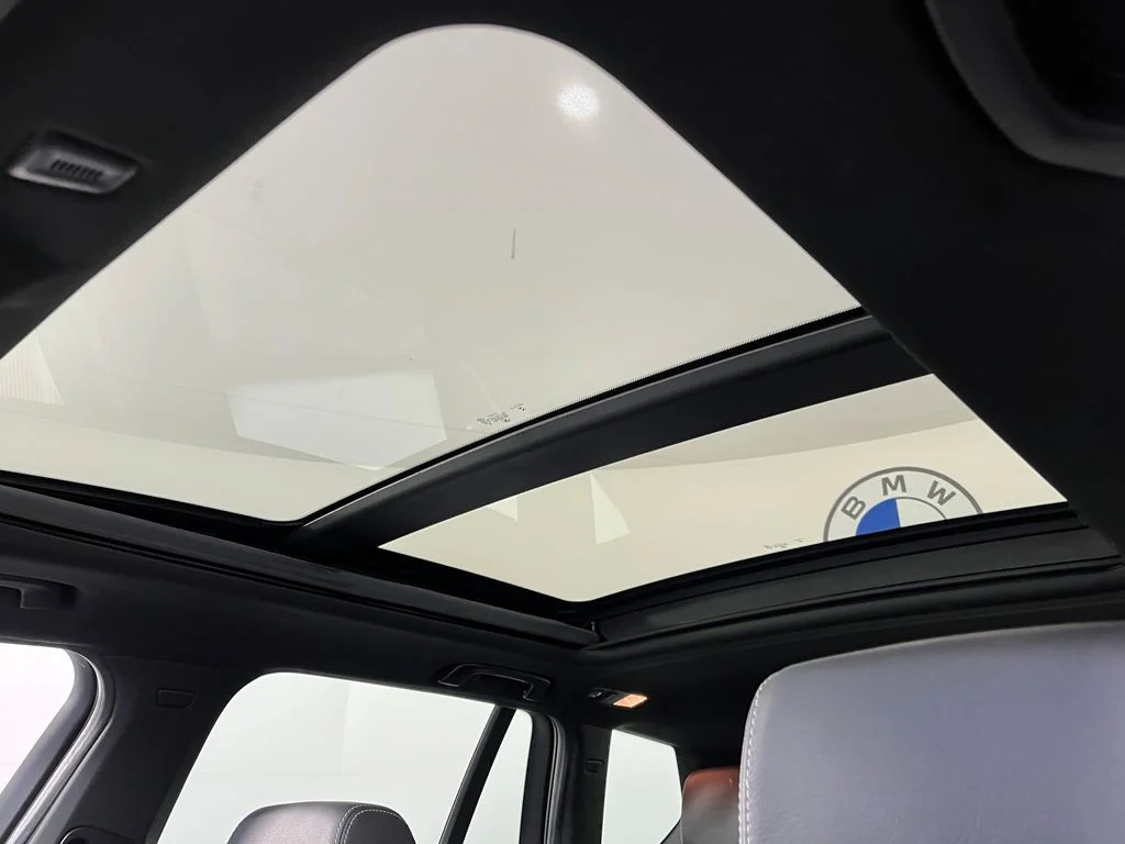 Used 2015 Red BMW xDrive28i image 24