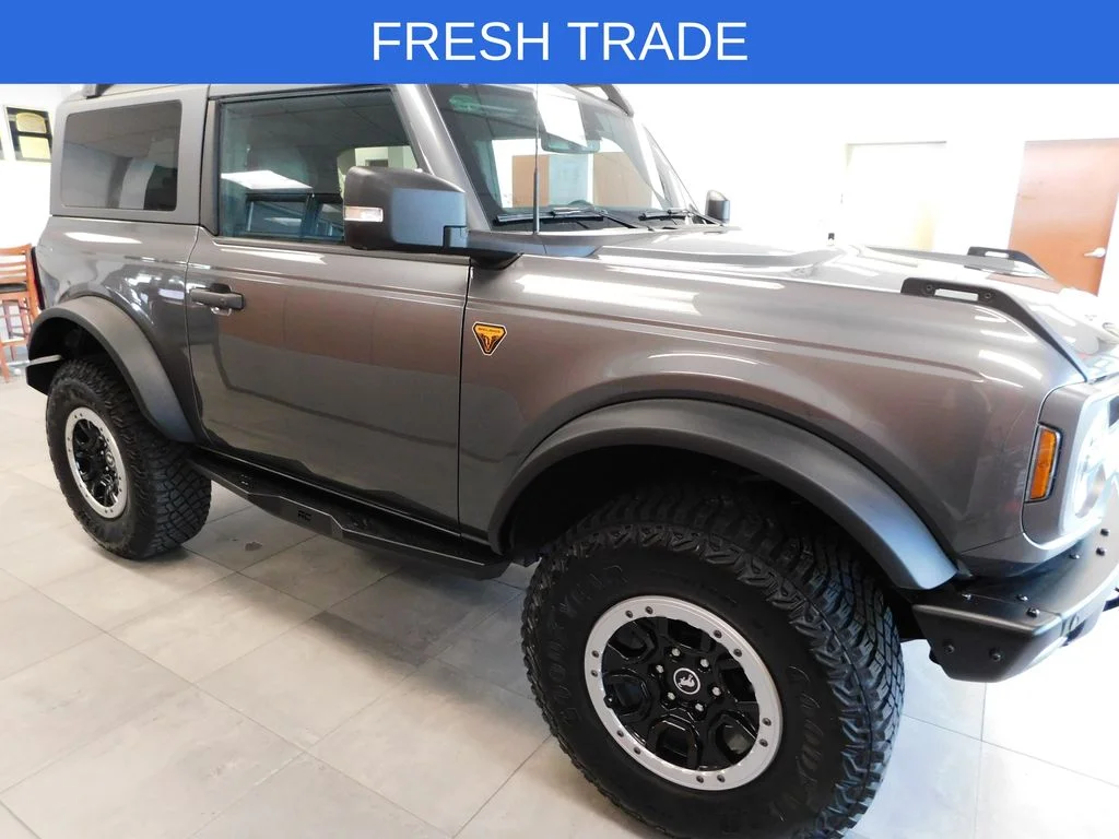 Used 2024 Carbonized Gray Metallic Ford Badlands image 4