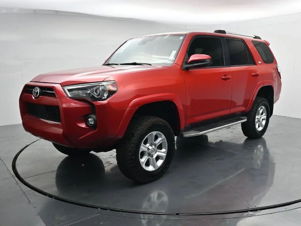 Used 2022 Red Toyota SR5 image 3