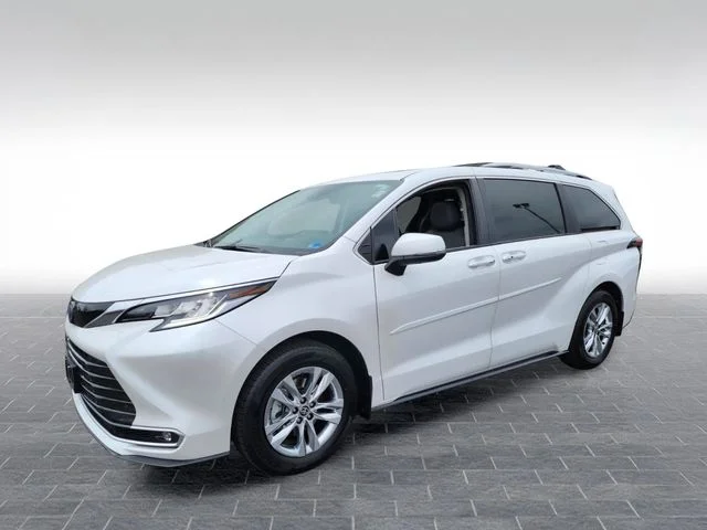 Used 2024 Beige Toyota Limited image 3