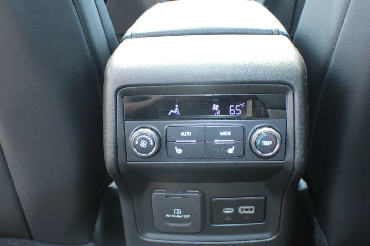 Used 2022 Summit White GMC AT4 image 16