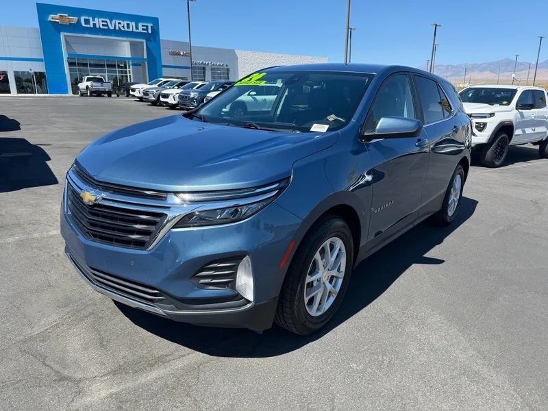 Used 2024 Lakeshore Blue Metallic Chevrolet LT image 7