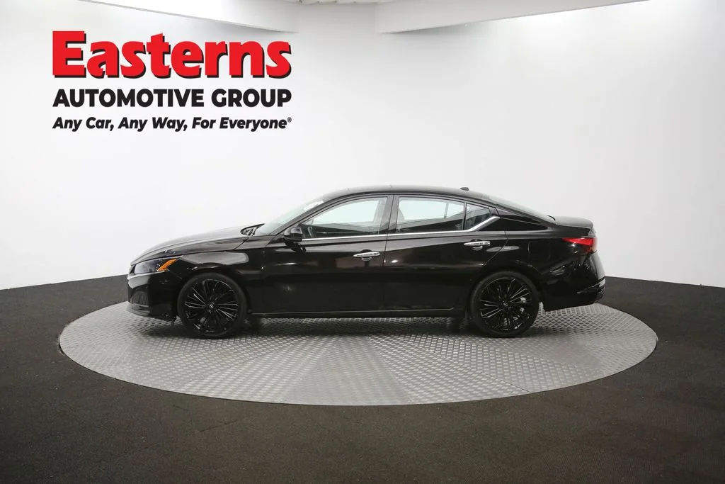 Used 2023 Black Nissan 2.5 SL image 59