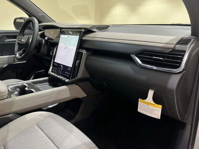 New 2026 Silver GMC Elevation image 27
