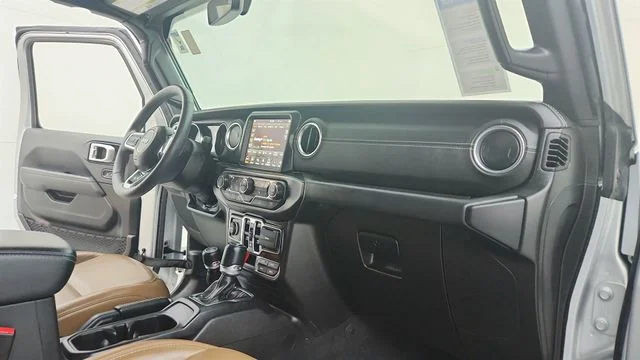 Used 2023 Silver Jeep Sahara 4xe image 19