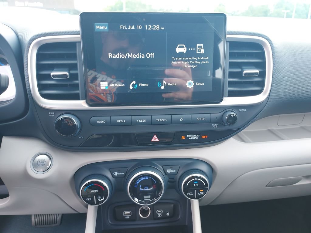 New 2026 White Hyundai SEL image 18