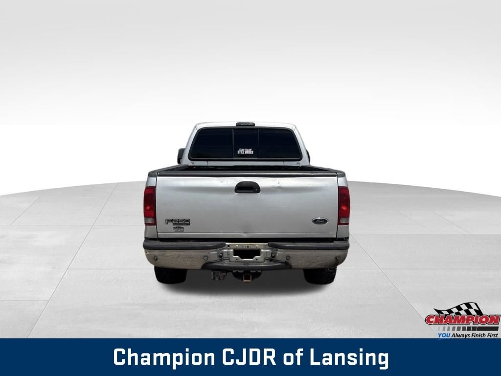Used 2004 Silver Ford Lariat image 7