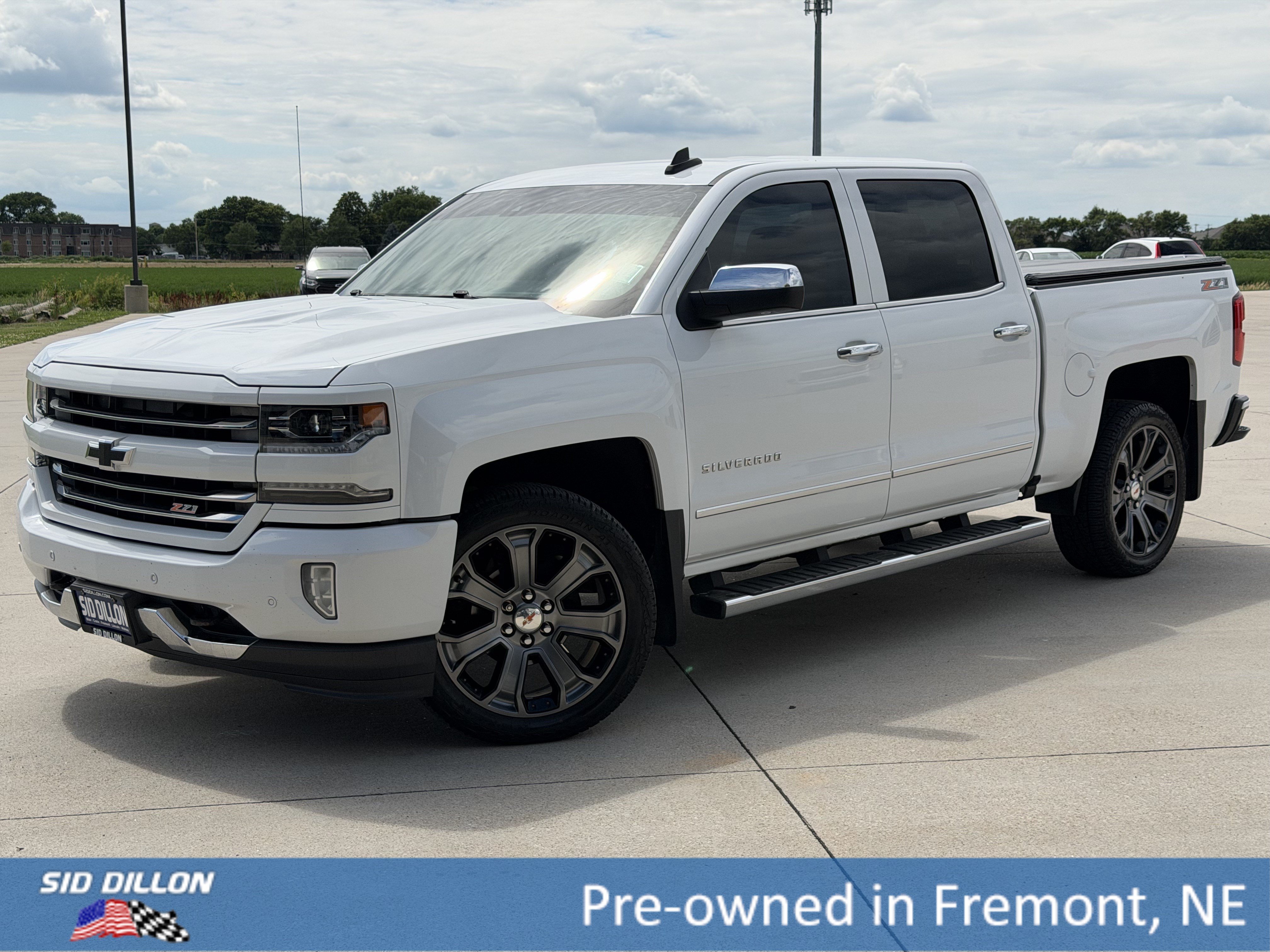 Used 2016 Summit White Chevrolet LTZ image 1