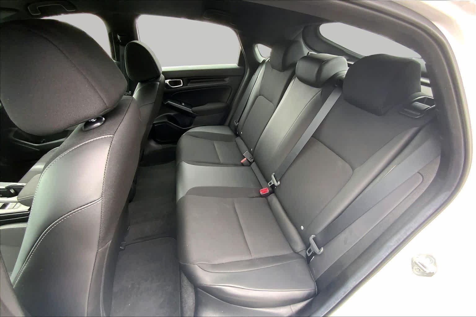 Certified Used 2025 Platinum White Pearl Honda Sport image 21